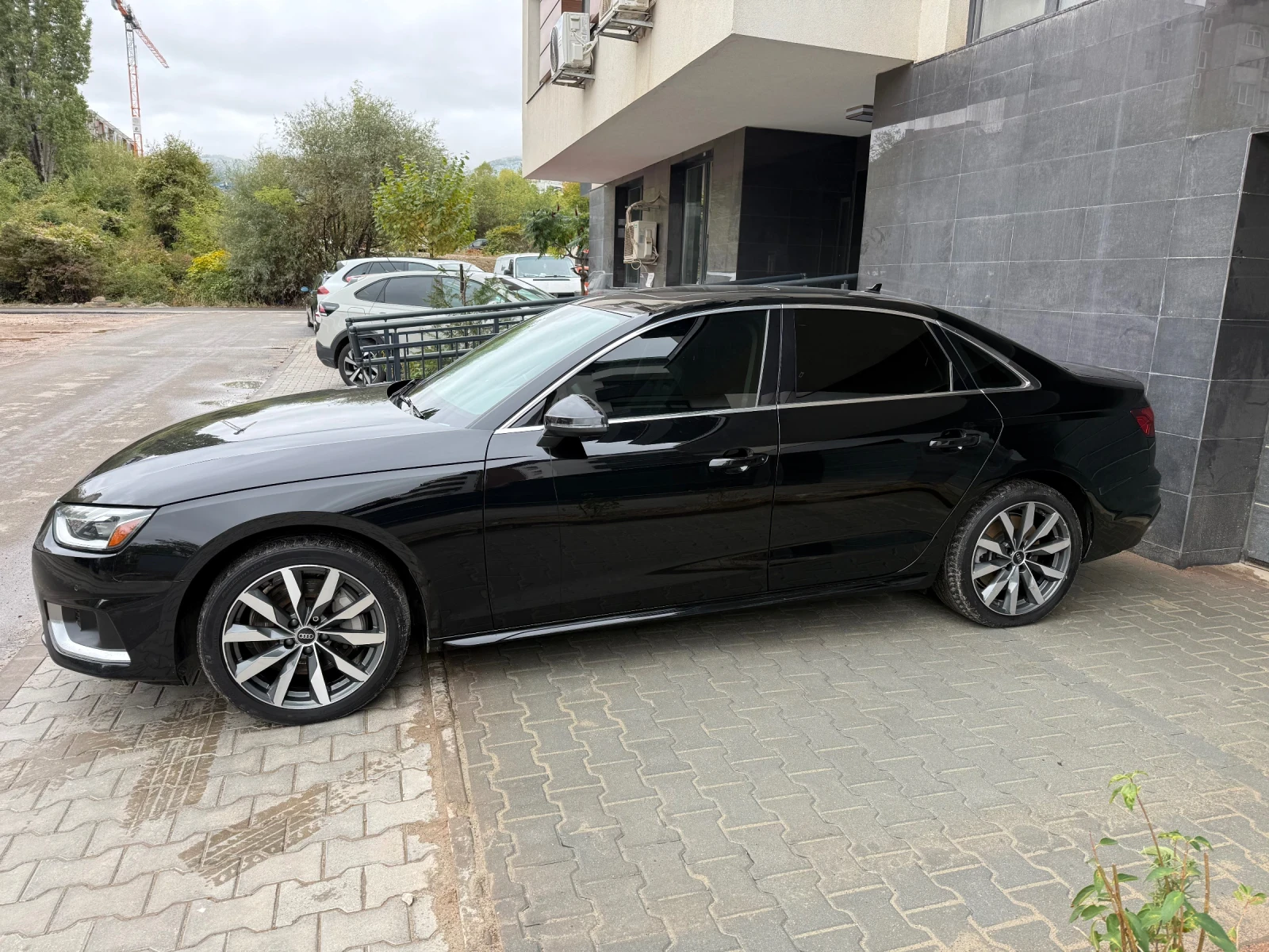 Audi A4 2.0 265 hp 2023 Mild Hybrid Quattro Distronic - изображение 4