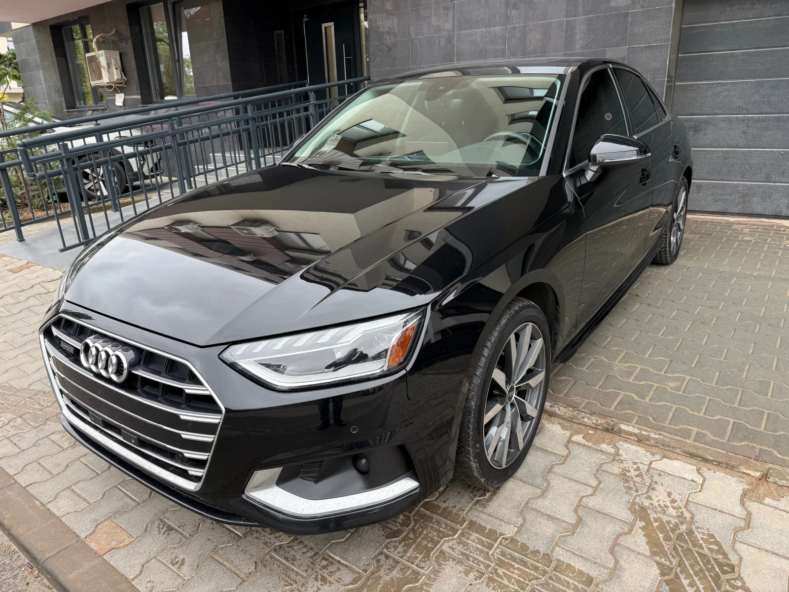 Audi A4 2.0 265 hp 2023 Mild Hybrid Quattro Distronic - изображение 2