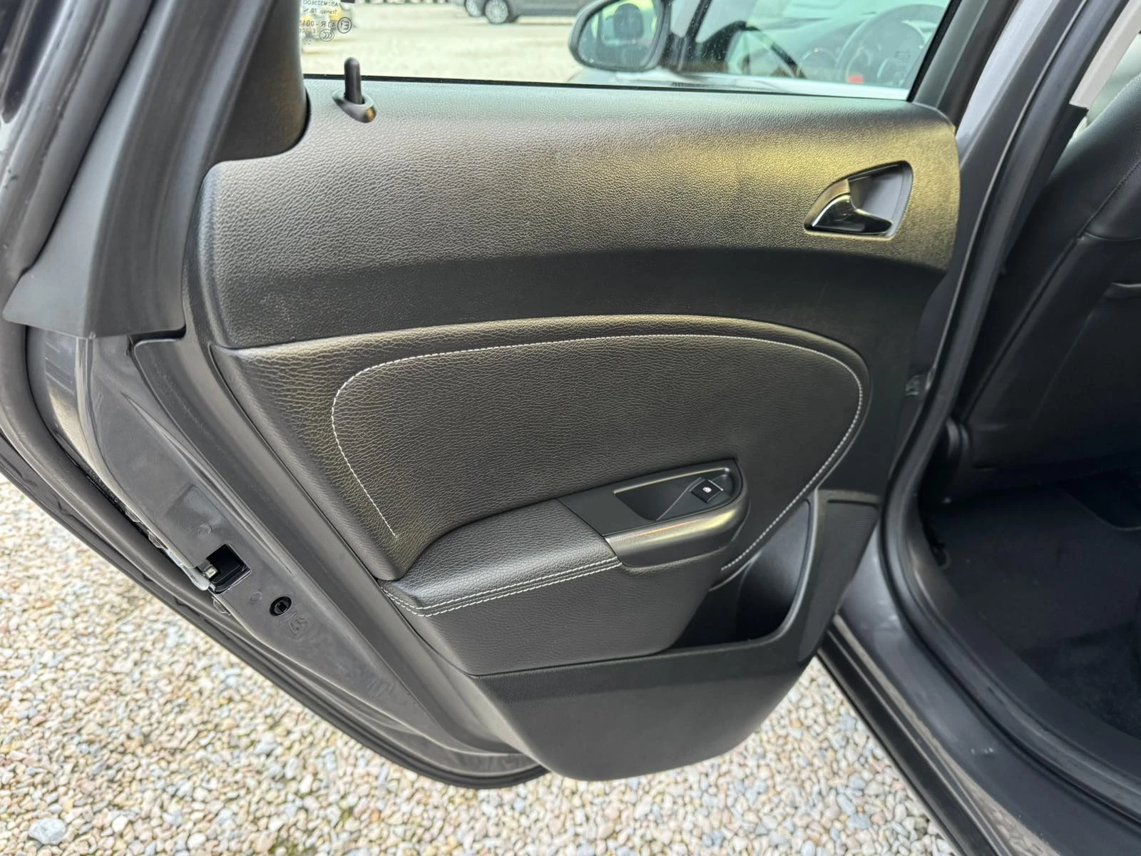 Opel Astra 1.4T 140k | Mobile.bg   7