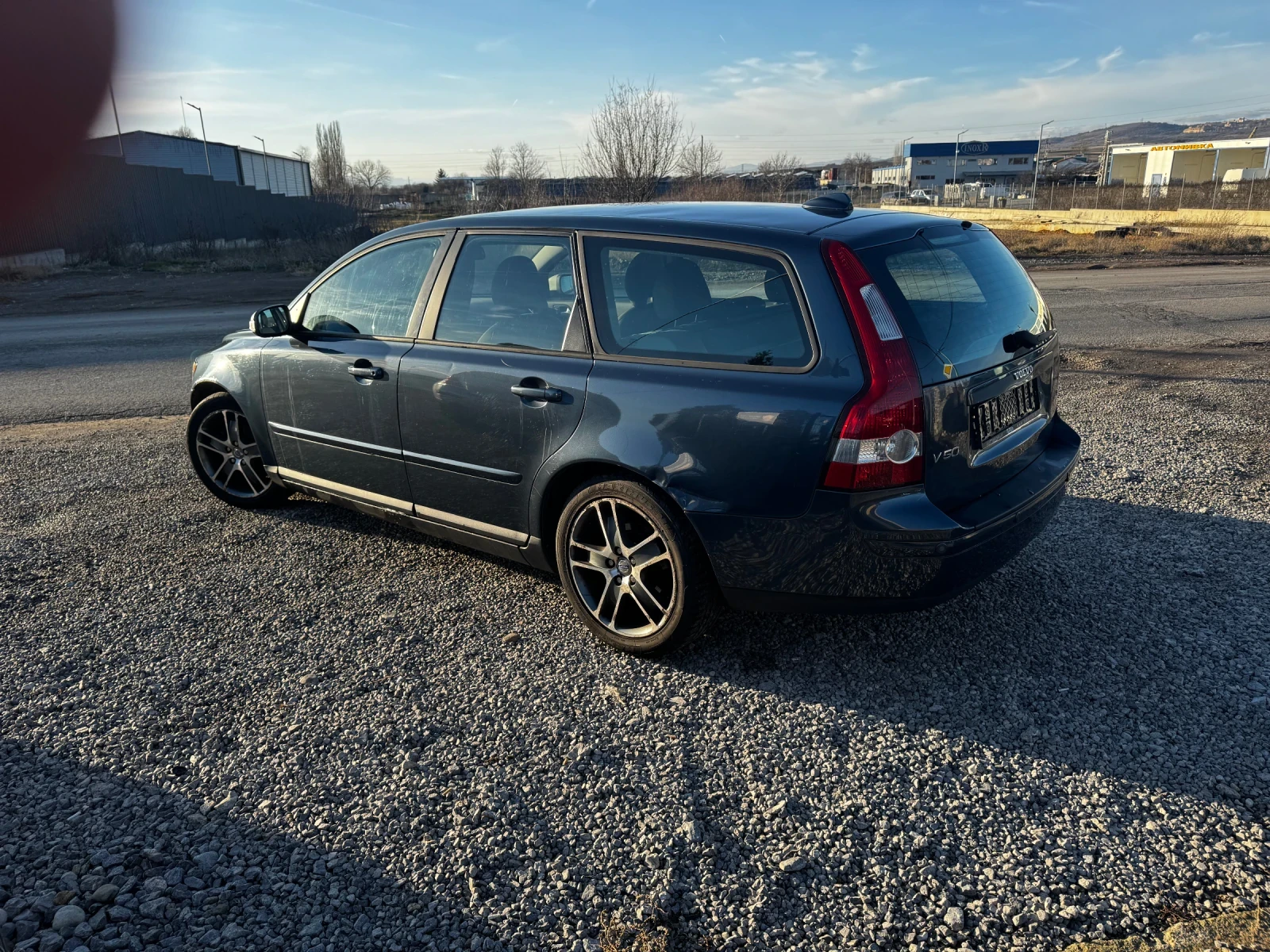 Volvo V50 2.0 бензин - изображение 8