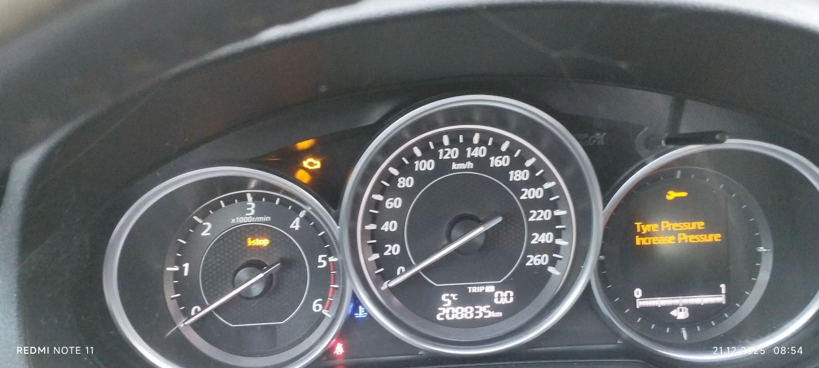 Mazda 6 2.2 - изображение 8