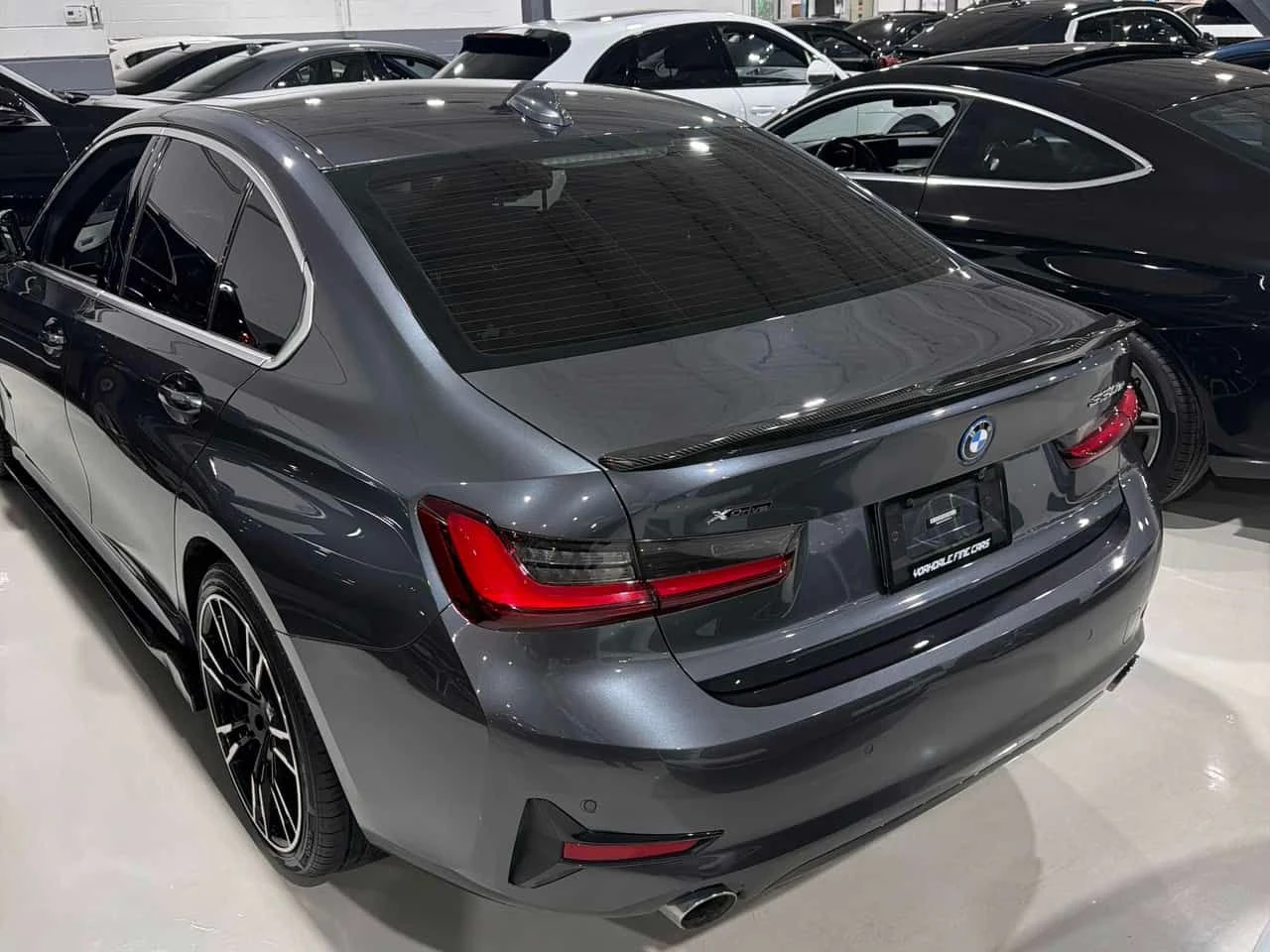 BMW 330 330e xDrive  CARFAX | Mobile.bg � ����������� 4