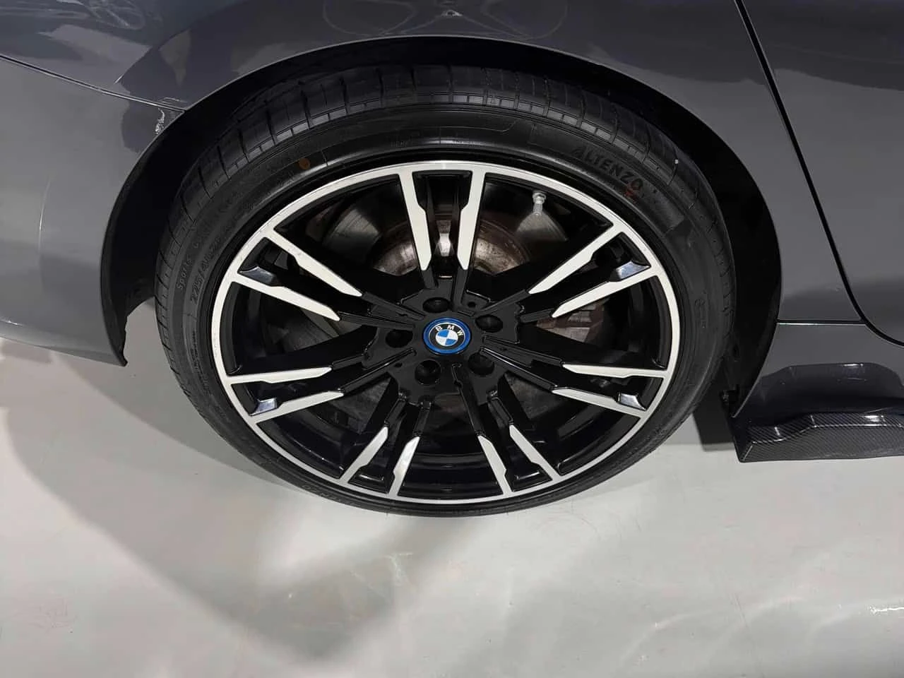 BMW 330 330e xDrive  CARFAX | Mobile.bg � ����������� 7