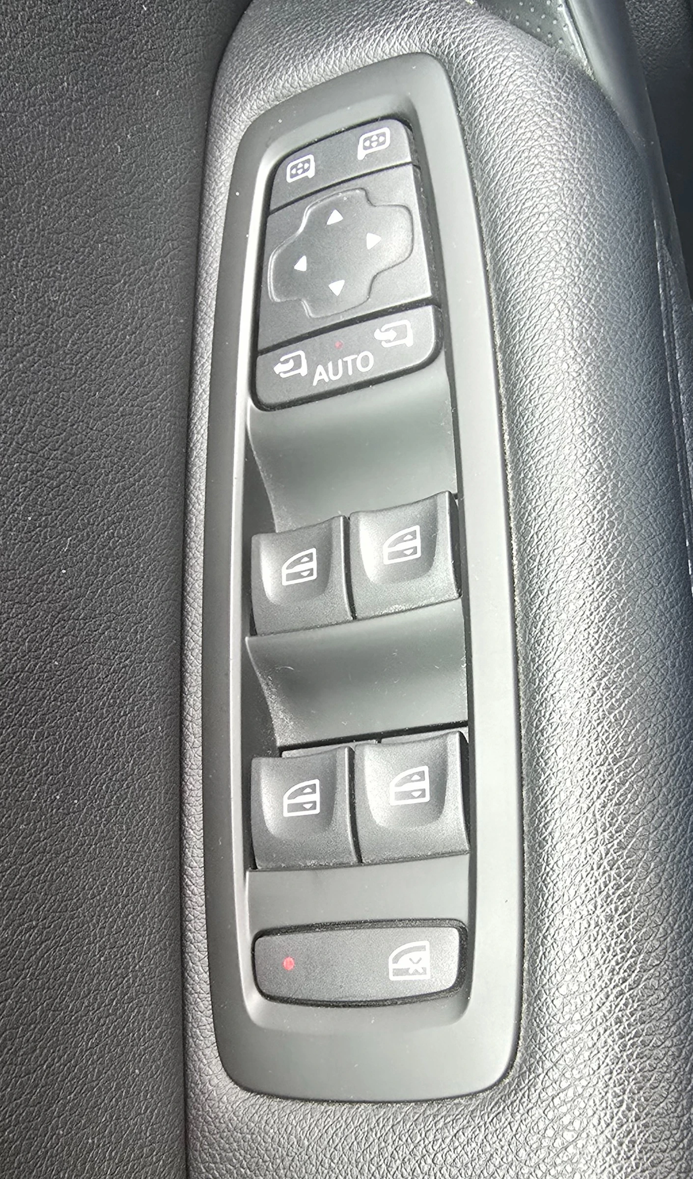 Renault Megane 1.3 TCE, снимка 11 - Автомобили и джипове - 53977105