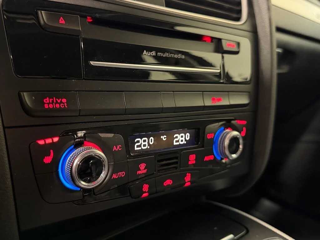 Audi A4 2.0T* quattro* Progressiv* АвтоКредит* (ЦЕНА ДО БГ, снимка 16 - Автомобили и джипове - 54000342