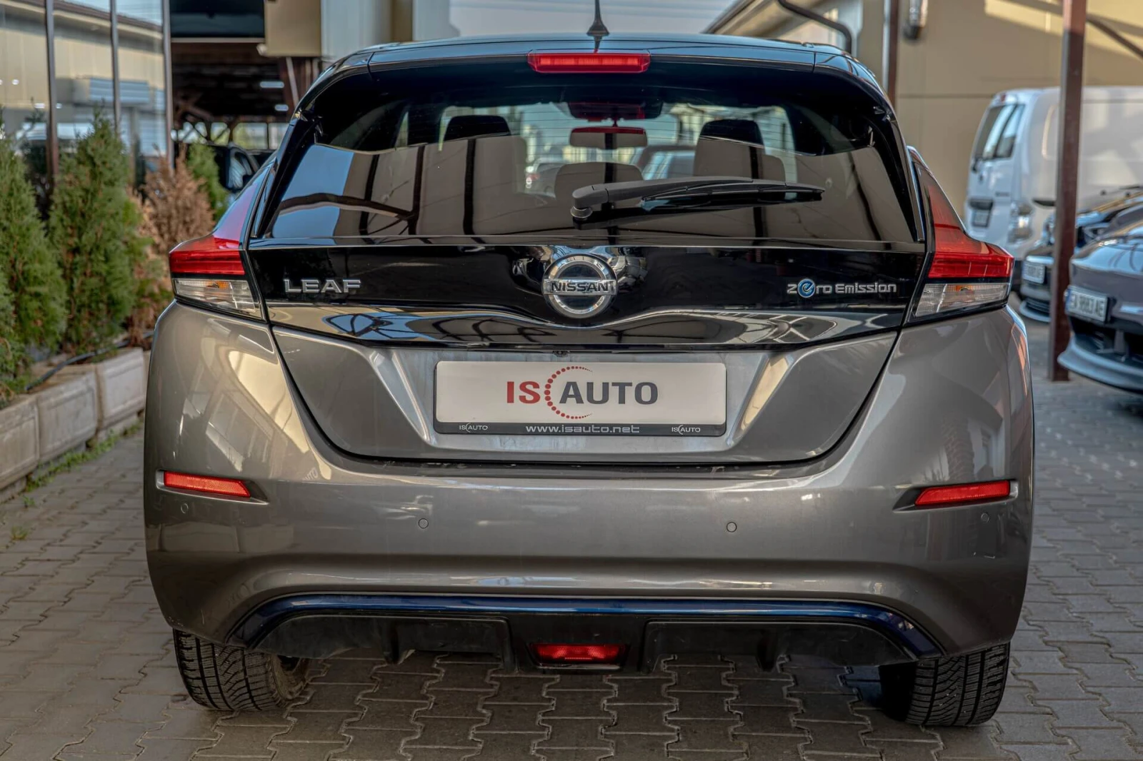 Nissan Leaf  62kWh/N-Connecta/Камера 360/Bose/Distronic/Подгрев, снимка 4 - Автомобили и джипове - 54434071