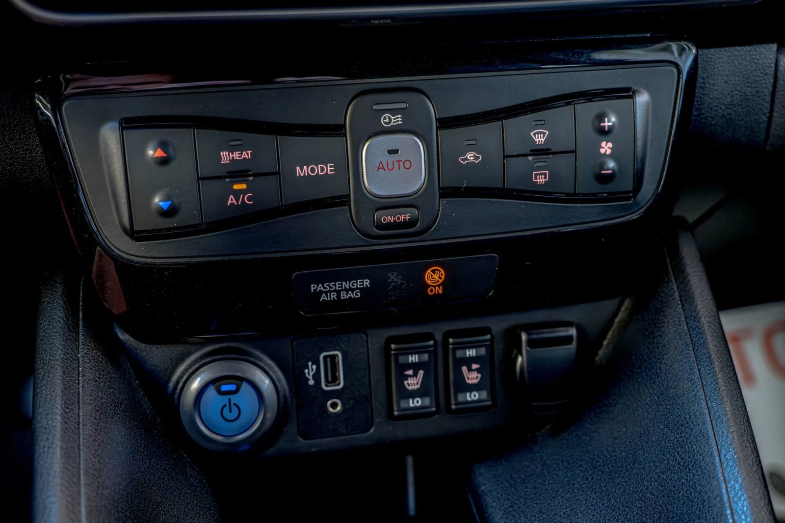 Nissan Leaf  62kWh/N-Connecta/Камера 360/Bose/Distronic/Подгрев, снимка 13 - Автомобили и джипове - 54434071