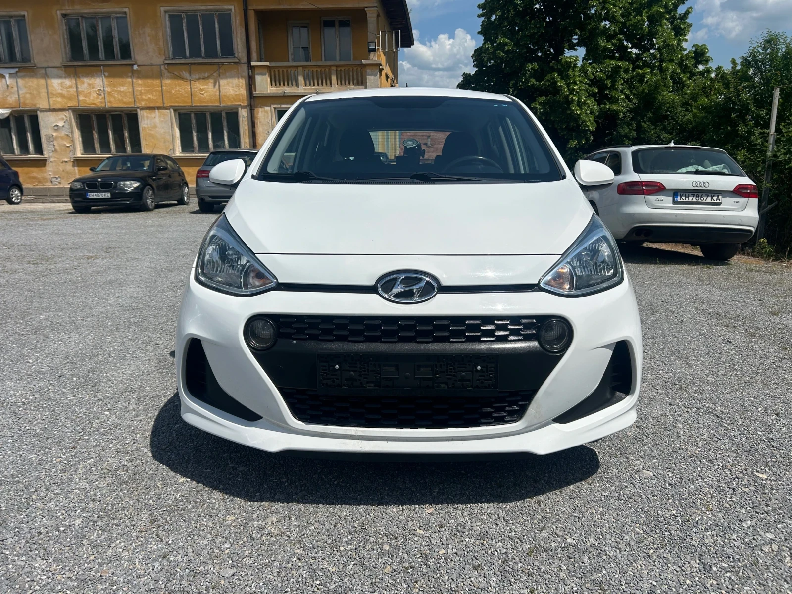 Hyundai I10 1.0, снимка 2 - Автомобили и джипове - 54700210