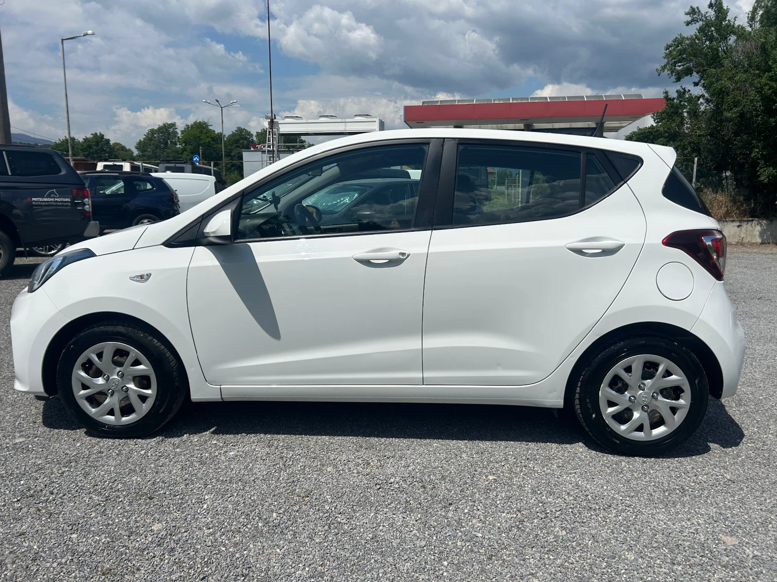 Hyundai I10 1.0, снимка 8 - Автомобили и джипове - 54700210