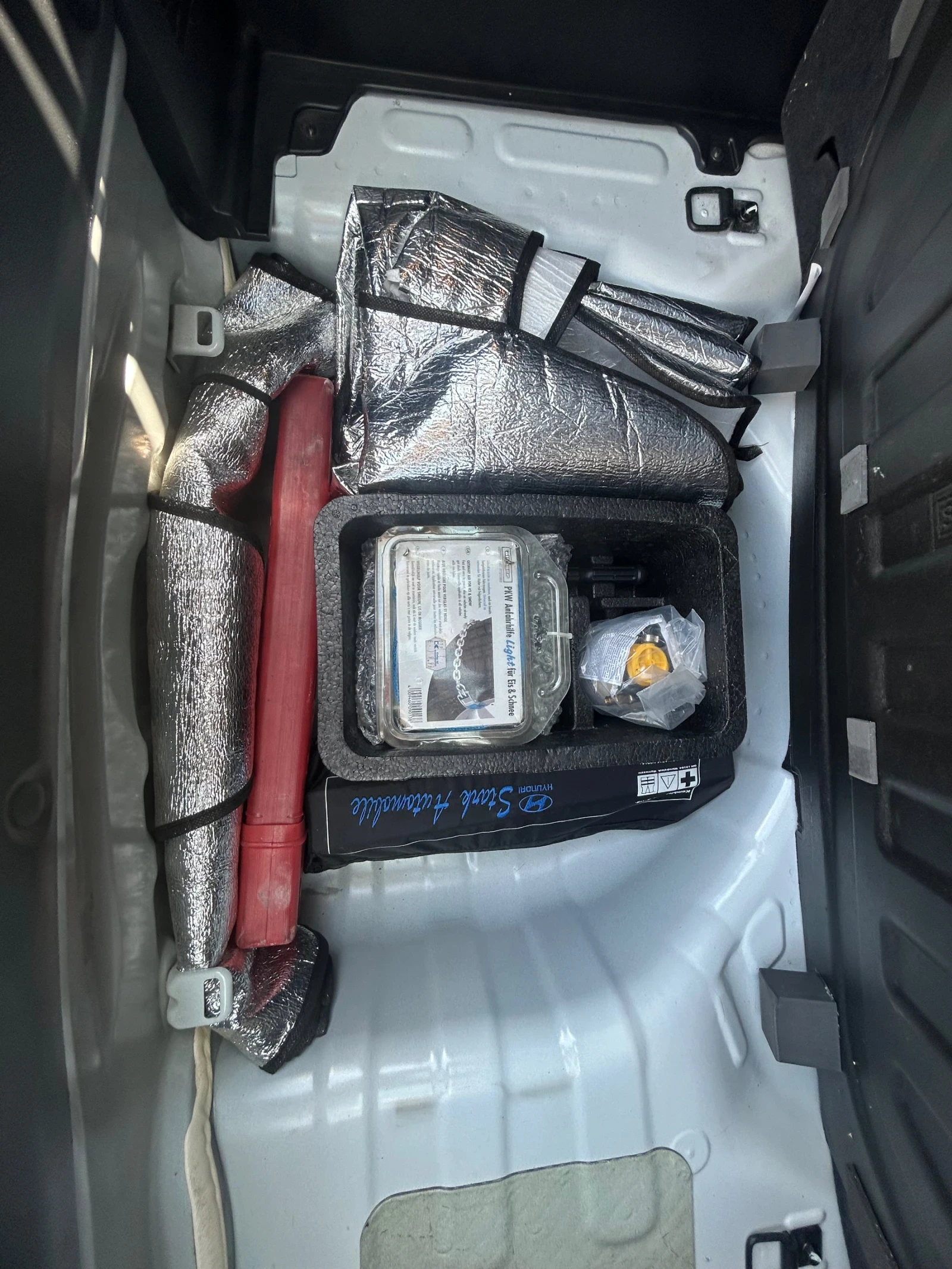 Hyundai I10 1.0, снимка 13 - Автомобили и джипове - 54700210