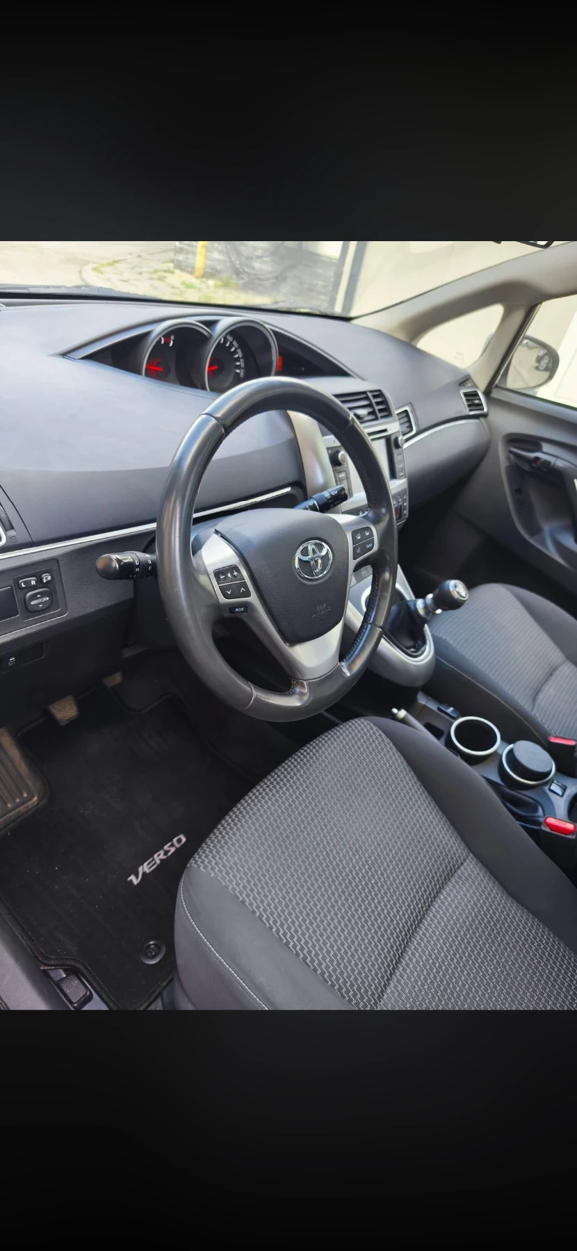 Toyota Verso, снимка 6 - Автомобили и джипове - 54819353