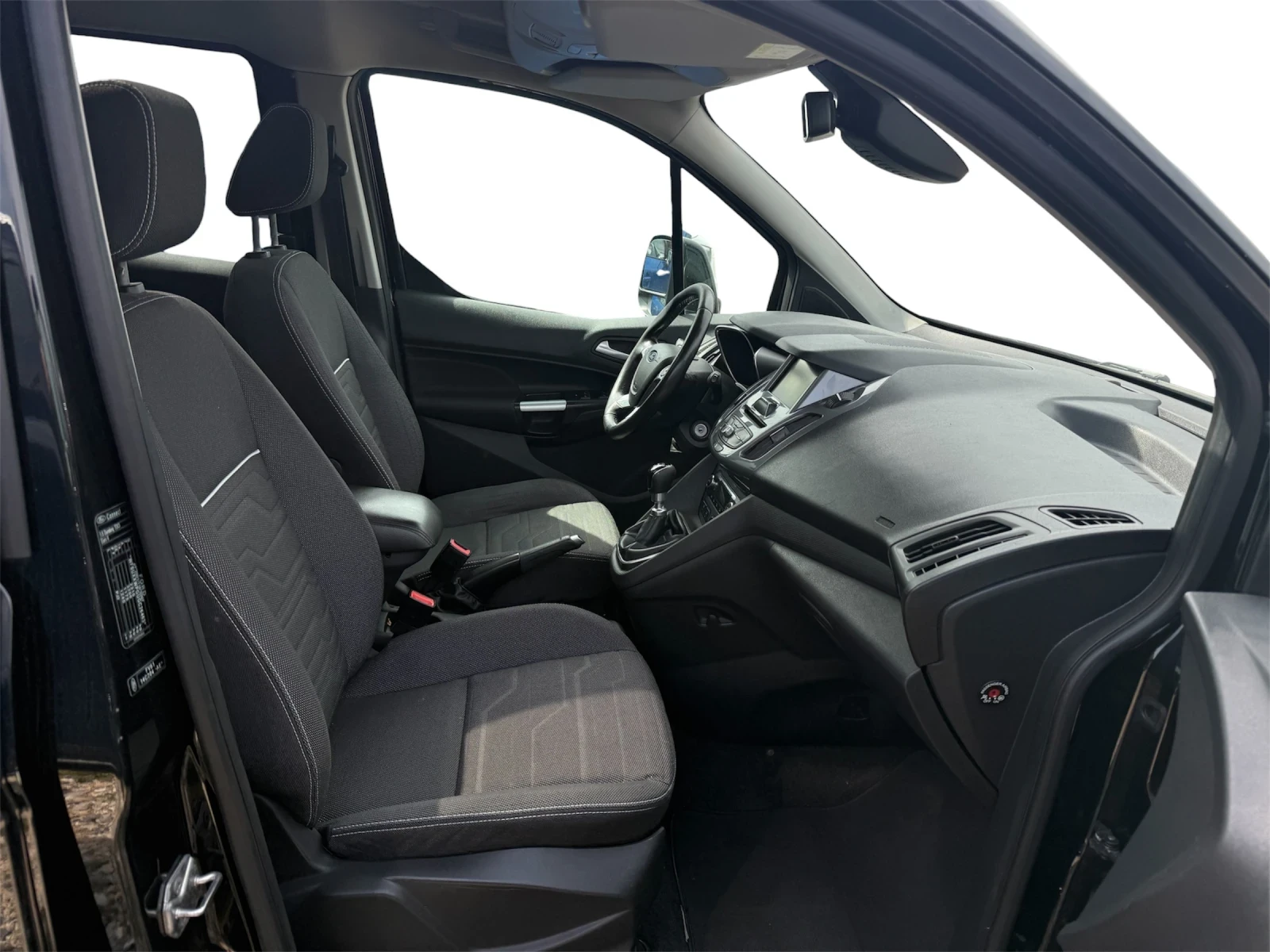 Ford Connect Maxi/6+ 1/1.5d/Titanium/Panorama/Camera/Euro6, снимка 12 - Автомобили и джипове - 54930137
