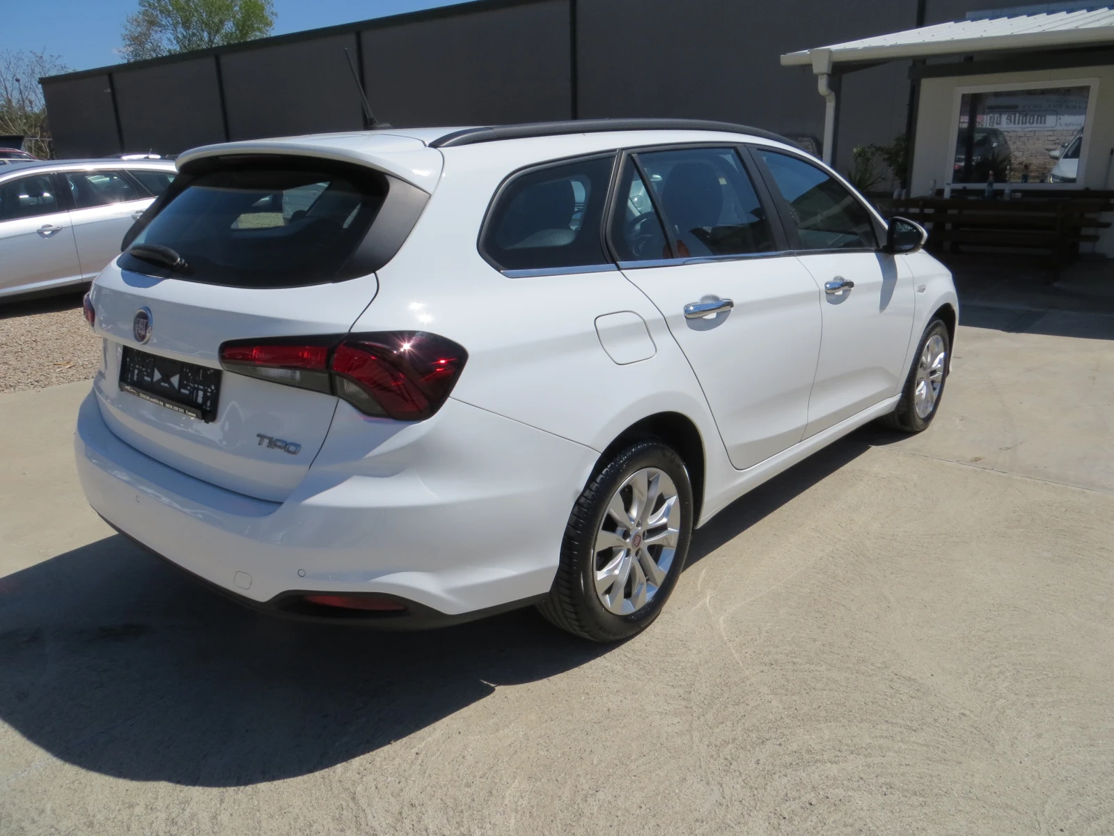 Fiat Tipo 1.6Multijet-автоматик-навигация-дистроник, снимка 4 - Автомобили и джипове - 55686861