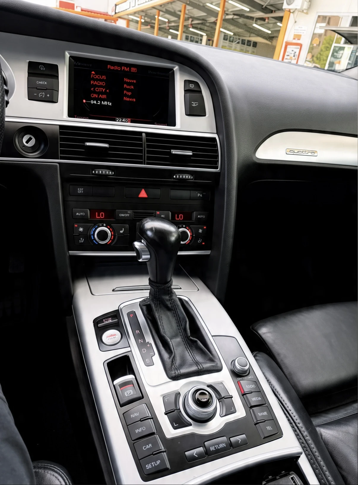 Audi A6, снимка 15 - Автомобили и джипове - 56153359