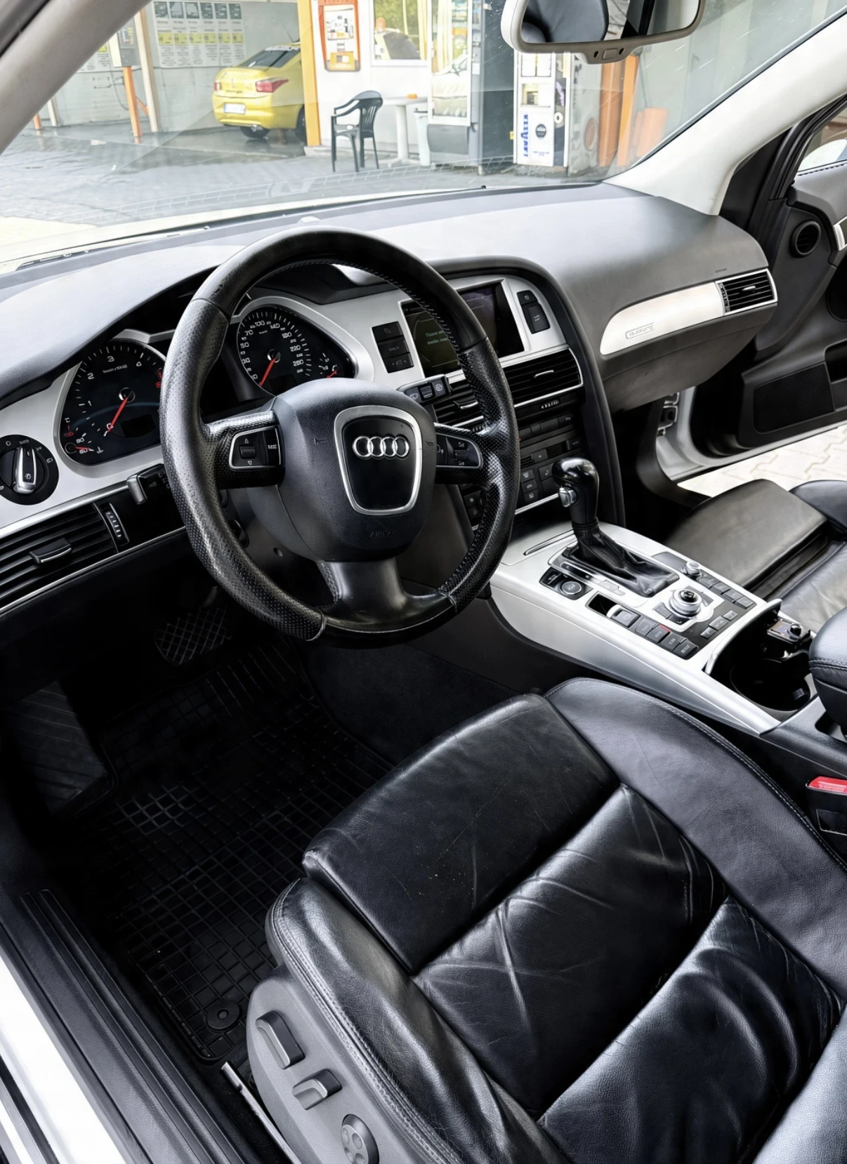 Audi A6, снимка 14 - Автомобили и джипове - 56153359