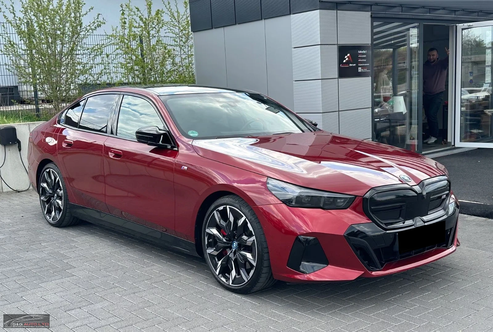 BMW i5 M60/601HP/xDRIVE/H&K/HUD/360/PANO/933z | Mobile.bg � ����������� 5