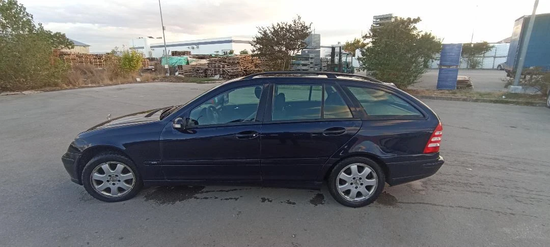 Mercedes-Benz C 200, снимка 9 - Автомобили и джипове - 56331559