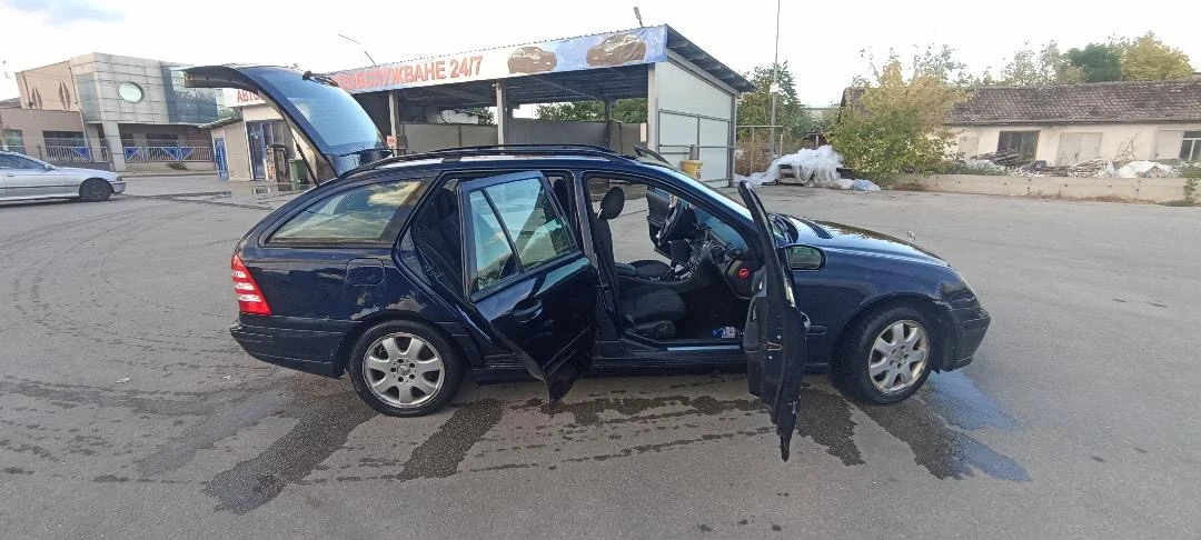 Mercedes-Benz C 200, снимка 8 - Автомобили и джипове - 56331559