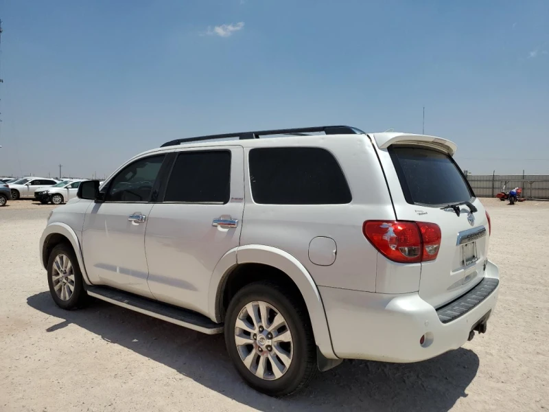 Toyota Sequoia 5.7 4X4 PLATINUM, снимка 2 - Автомобили и джипове - 47010079