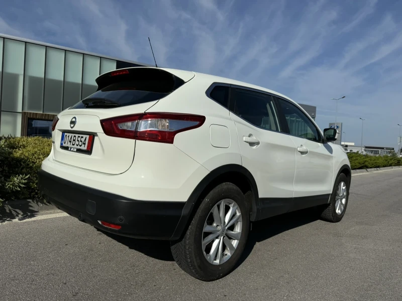 Nissan Qashqai 12 бензин70000хл, снимка 6 - Автомобили и джипове - 47178832