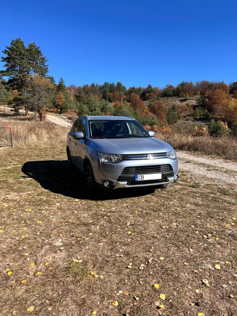 Mitsubishi Outlander PHEV, снимка 13 - Автомобили и джипове - 47959378