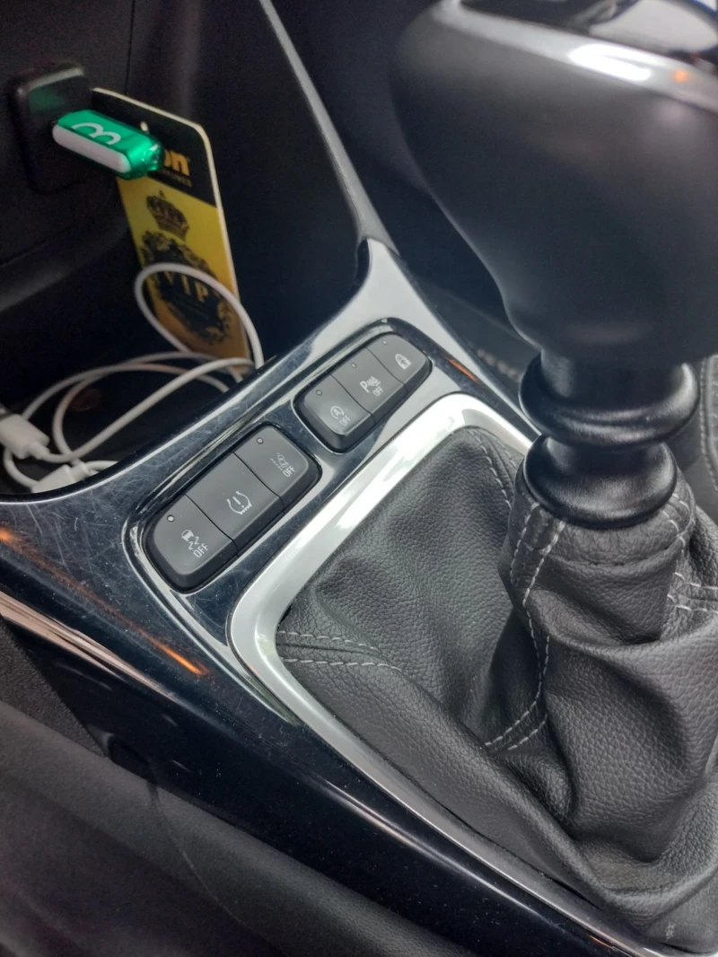 Opel Crossland X, снимка 6 - Автомобили и джипове - 52620717