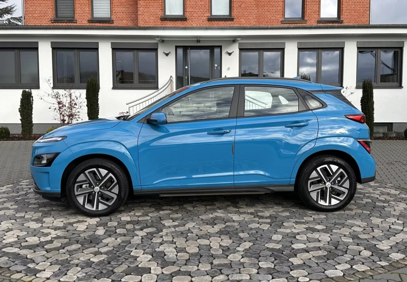 Hyundai Kona 2023 - 24000km, снимка 2 - Автомобили и джипове - 52830777