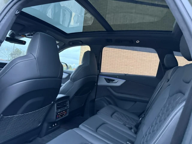Audi SQ7 4.0 quattro / АВТОКРЕДИТ / ПРОГНОЗНА ЦЕНА до БГ, снимка 7 - Автомобили и джипове - 55844310