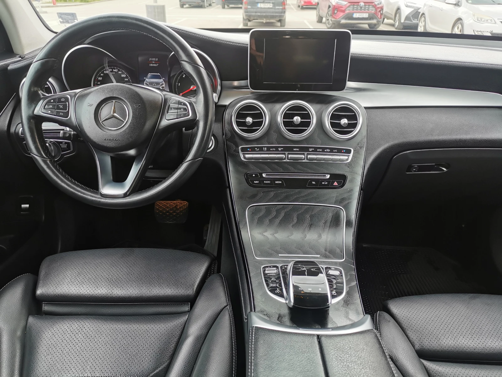 Mercedes-Benz GLC 250 2018 9G-TRONIC/F1/4MATIK/204kc. - изображение 9