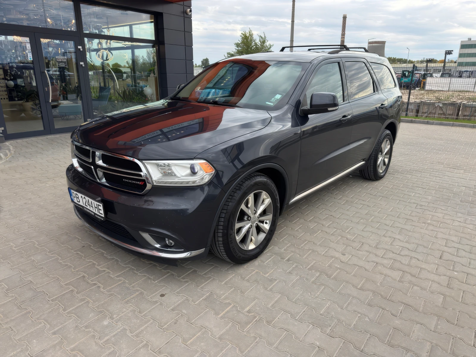 Dodge Durango Limited AWD V6 - изображение 8
