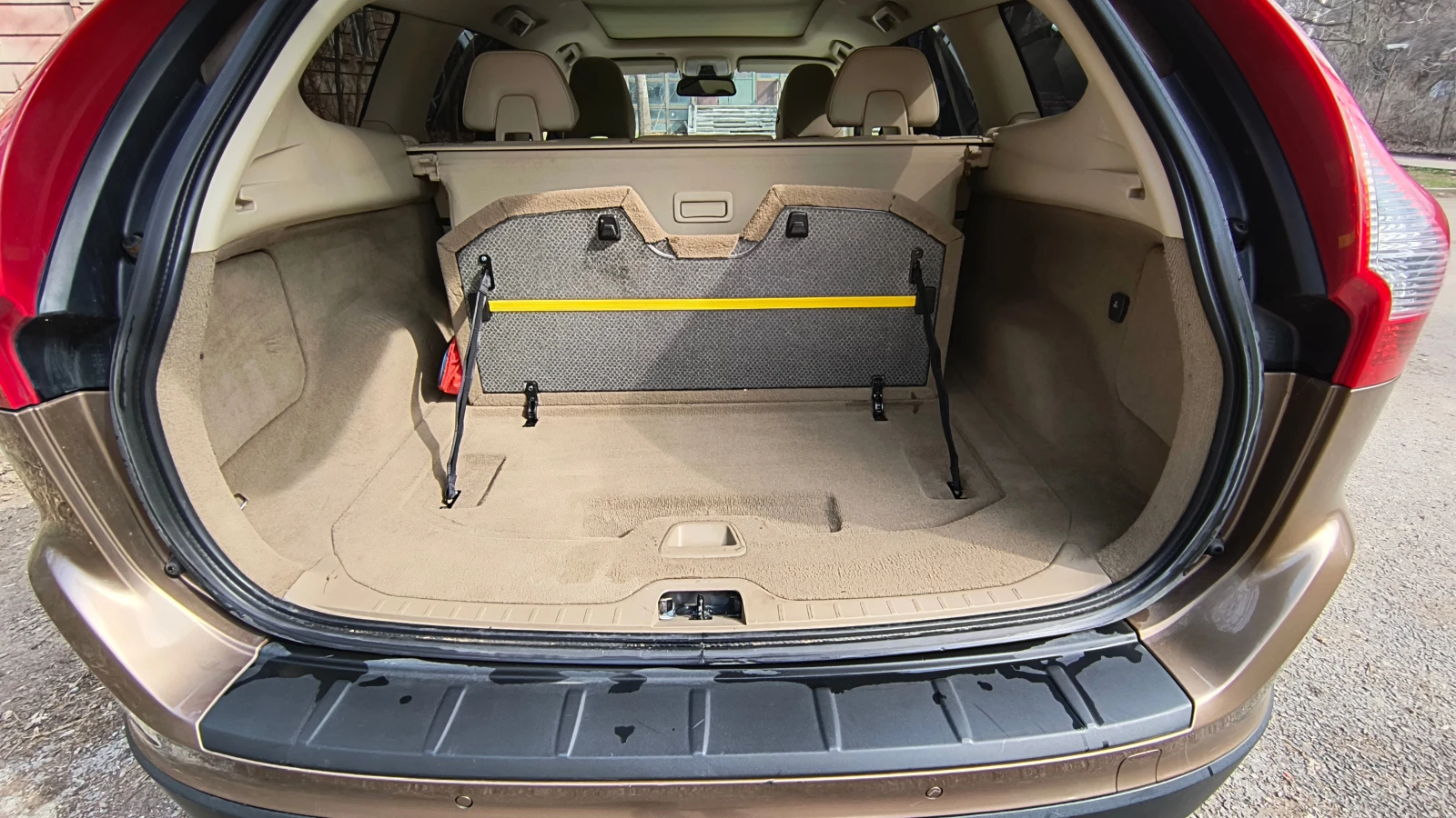 Volvo XC60 3.2, AWD, автоматик, камера, парктроник, навигация, снимка 6 - Автомобили и джипове - 53924074