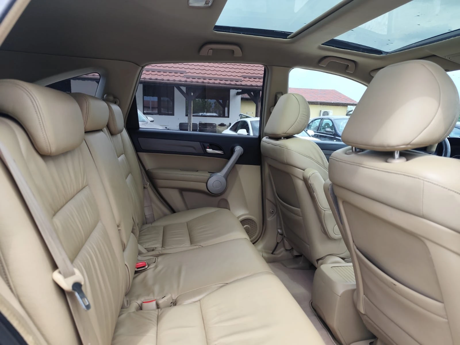 Honda Cr-v 2.2 дизел Италия, снимка 14 - Автомобили и джипове - 54560851