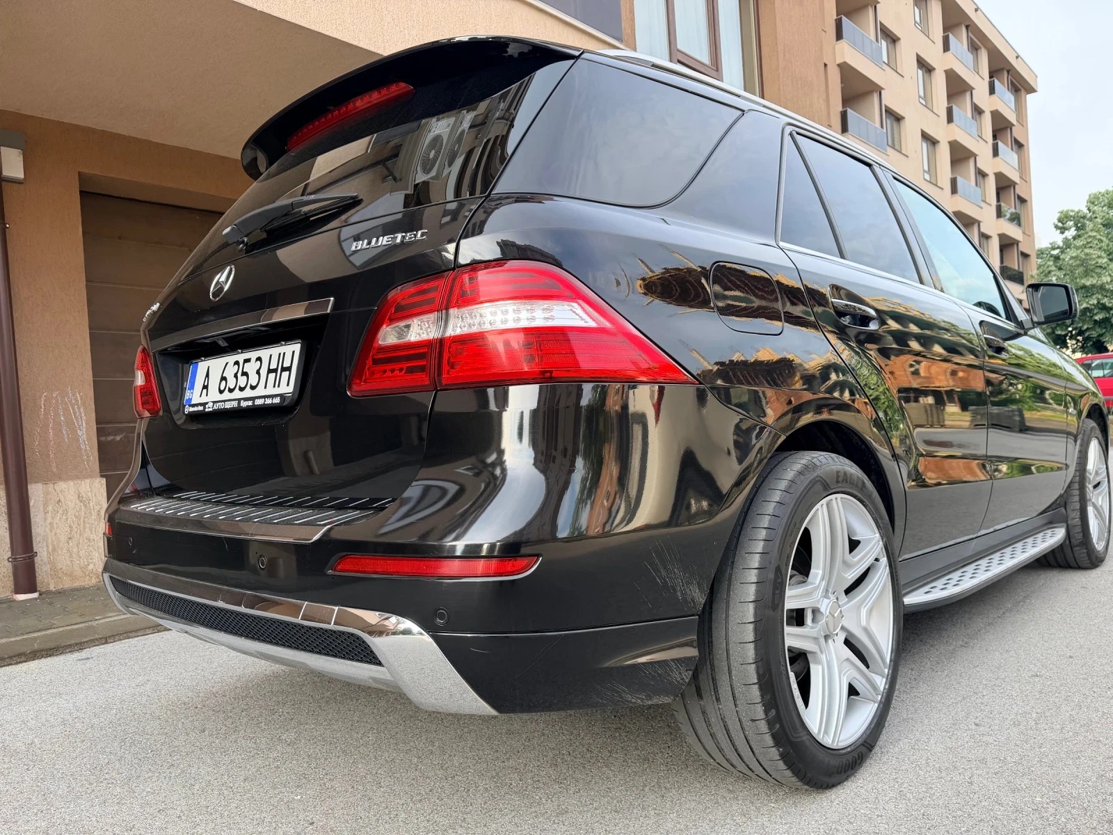 Mercedes-Benz ML 350 3.5 CDI AMG KEY LEES ПАНОРАМА, снимка 3 - Автомобили и джипове - 54891726