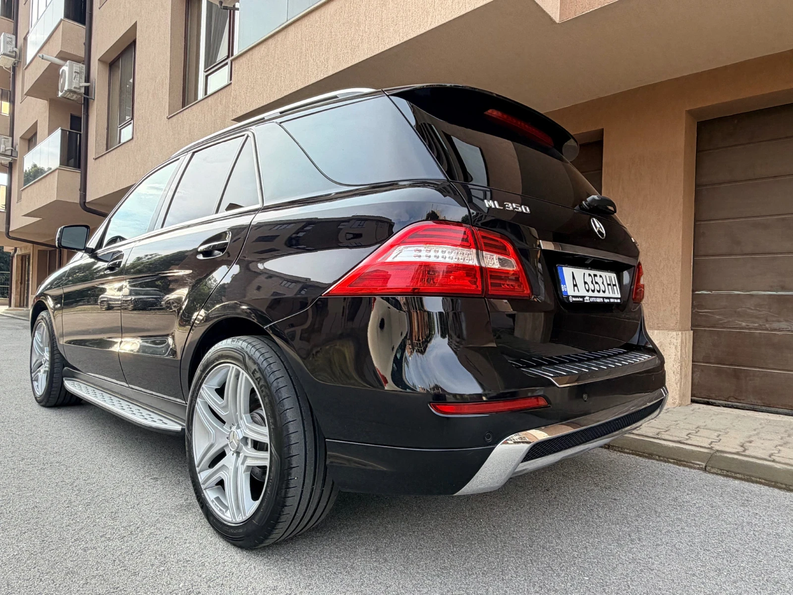 Mercedes-Benz ML 350 3.5 CDI AMG KEY LEES ПАНОРАМА, снимка 4 - Автомобили и джипове - 54891726
