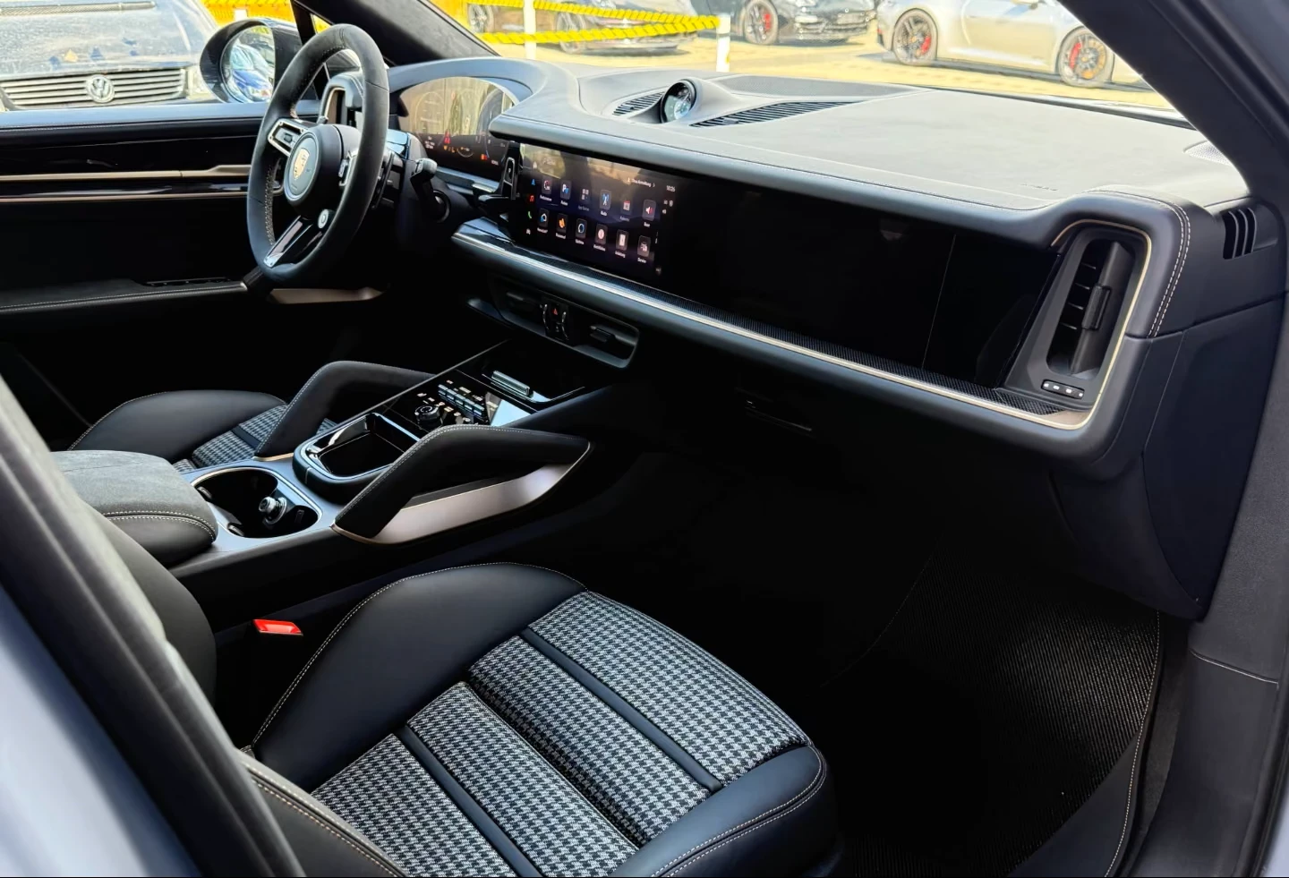 Porsche Cayenne GTS* Turbo GT PACK* SPORT CARBON * 22 GT DESIGN, снимка 11 - Автомобили и джипове - 55638009