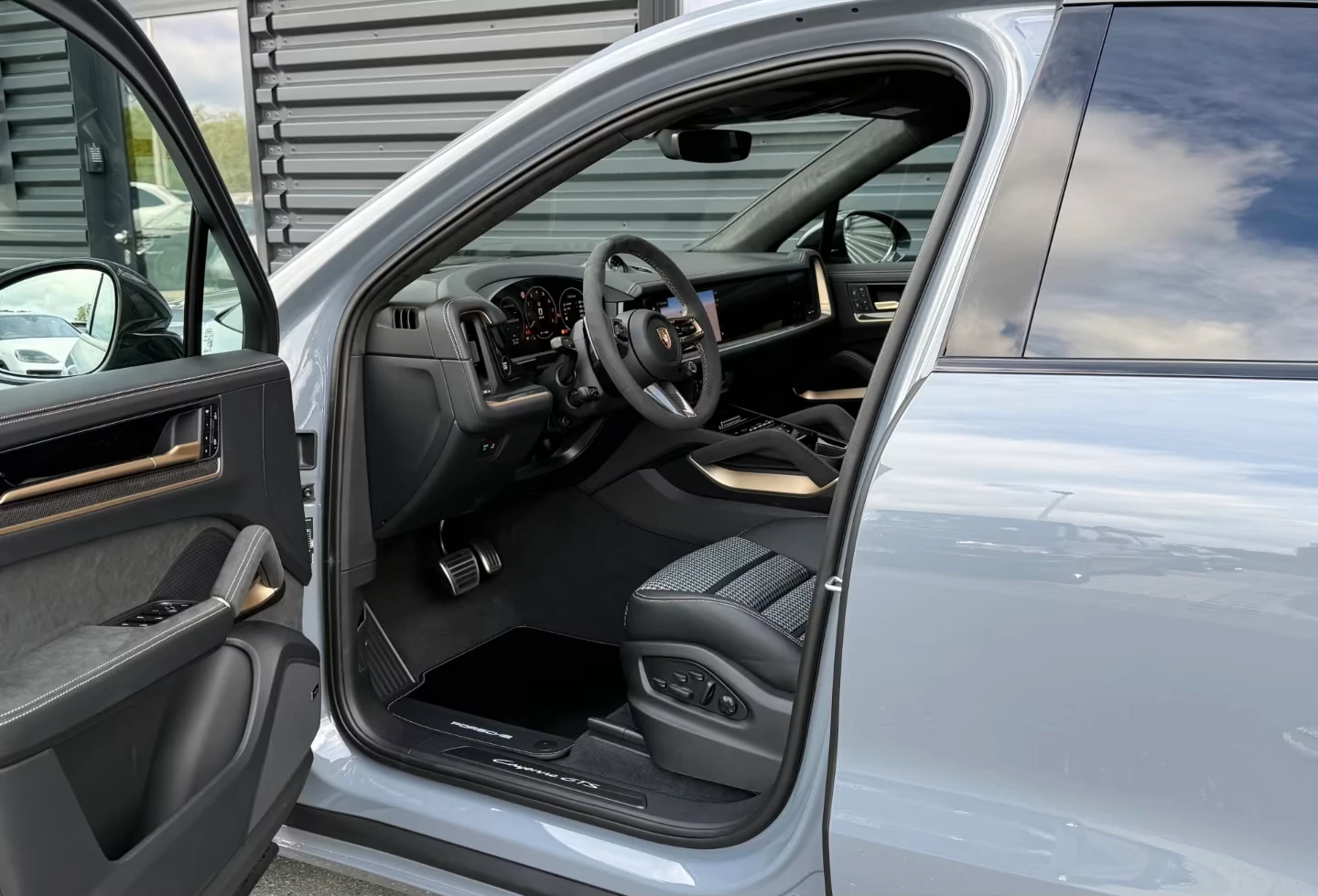 Porsche Cayenne GTS* Turbo GT PACK* SPORT CARBON * 22 GT DESIGN, снимка 8 - Автомобили и джипове - 55638009