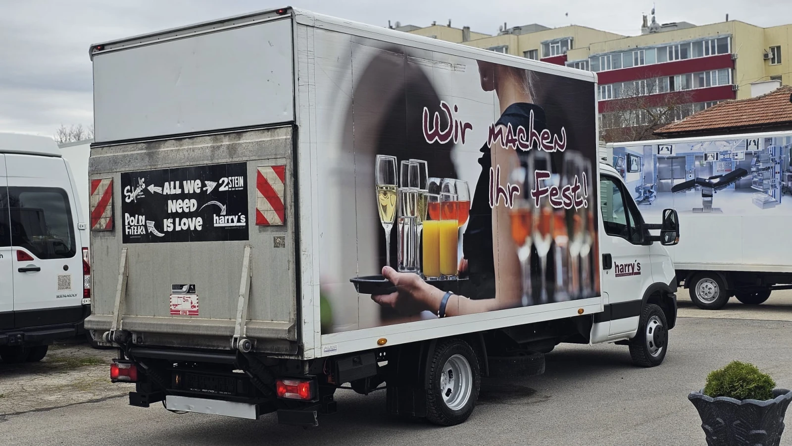 Iveco Daily 35C15 3.0D 6SP Падащ Борд-ИСТОРИЯ-ТОП СЪСТ.-ЛИЗИНГ, снимка 6 - Бусове и автобуси - 54125474