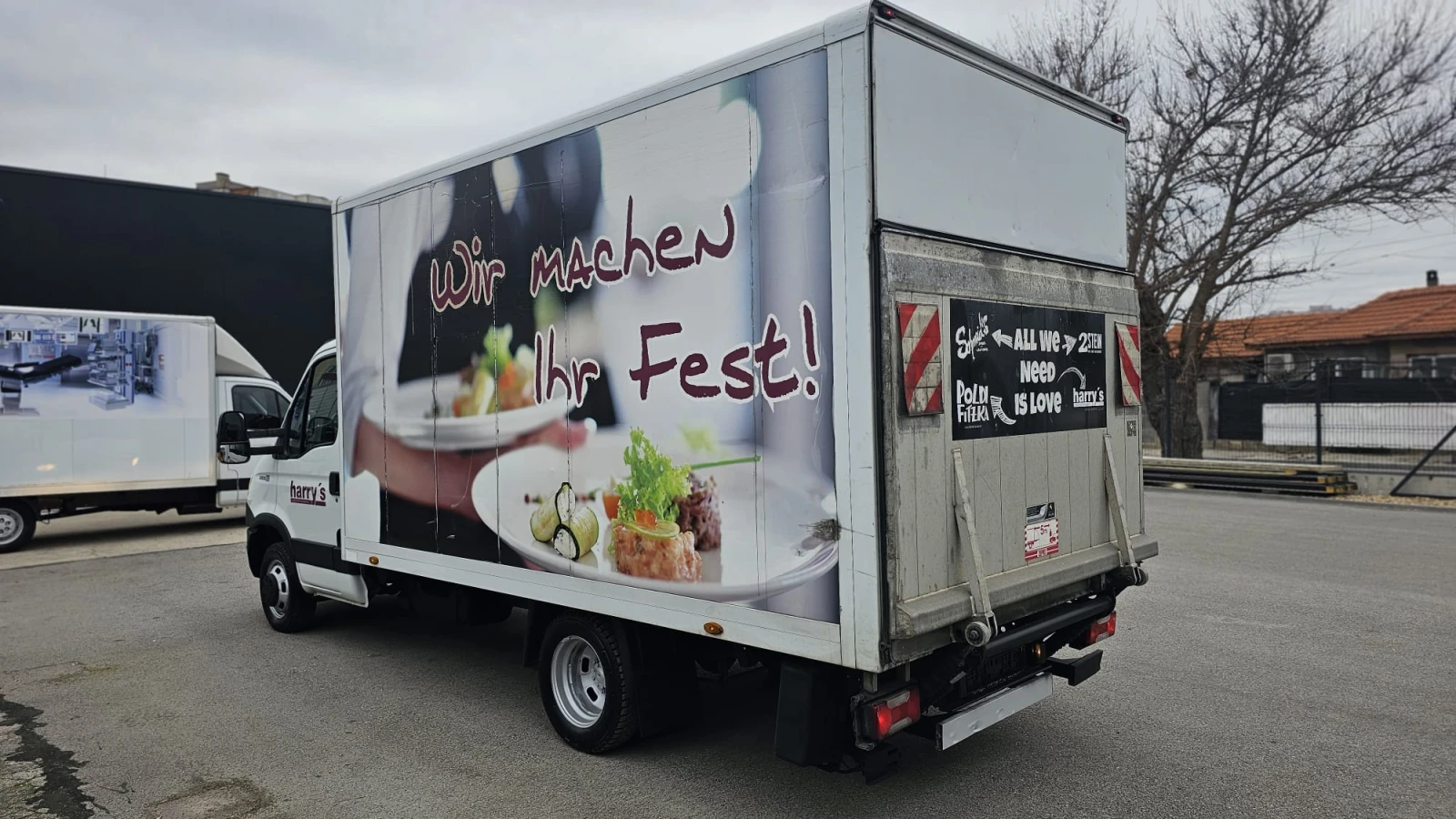 Iveco Daily 35C15 3.0D 6SP Падащ Борд-ИСТОРИЯ-ТОП СЪСТ.-ЛИЗИНГ, снимка 4 - Бусове и автобуси - 54125474