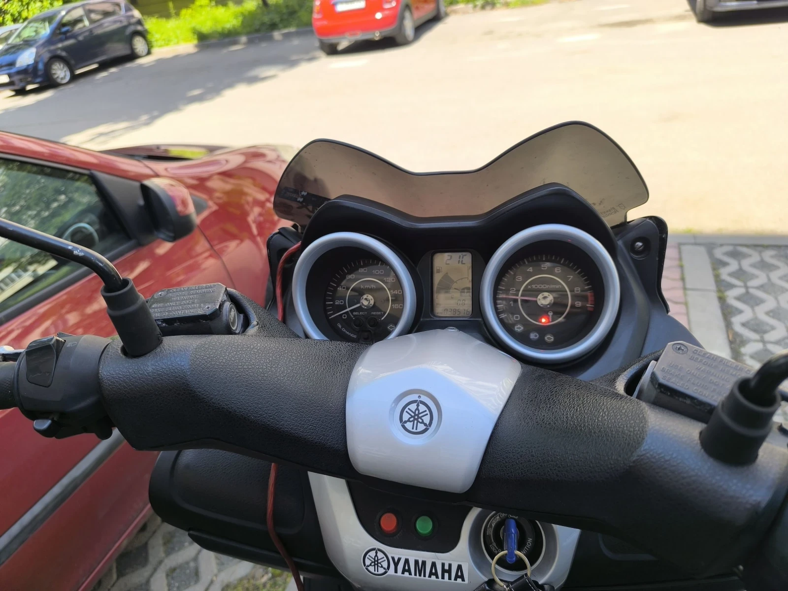 Yamaha X-max 250куб. - изображение 8