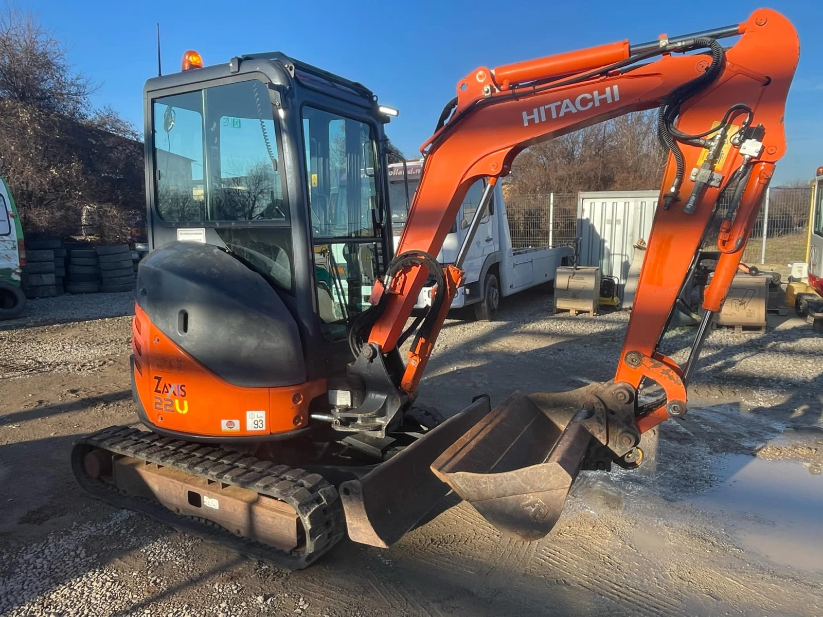 Багер Hitachi ZX22U - изображение 4