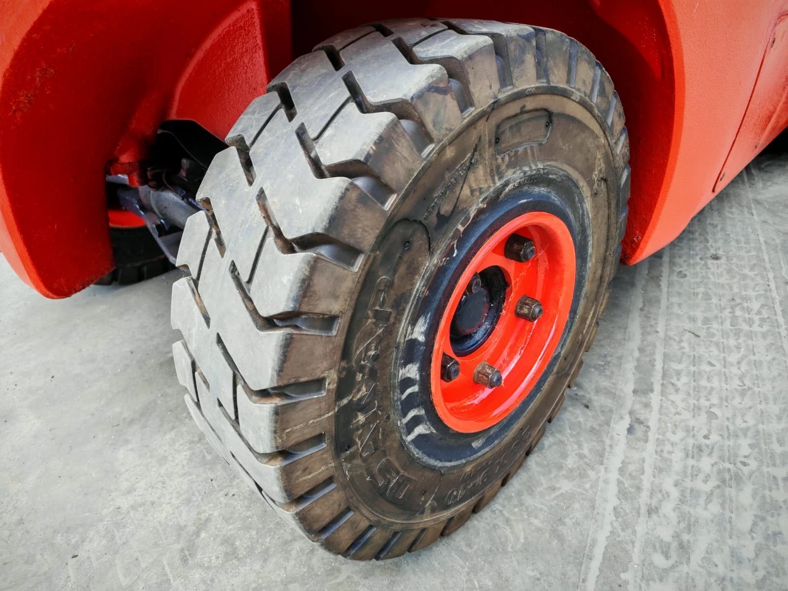 Мотокар Linde H35D-02, снимка 14 - Индустриална техника - 55181572