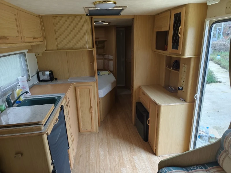 Каравана Други Lunar Lexon, снимка 9 - Каравани и кемпери - 52868493