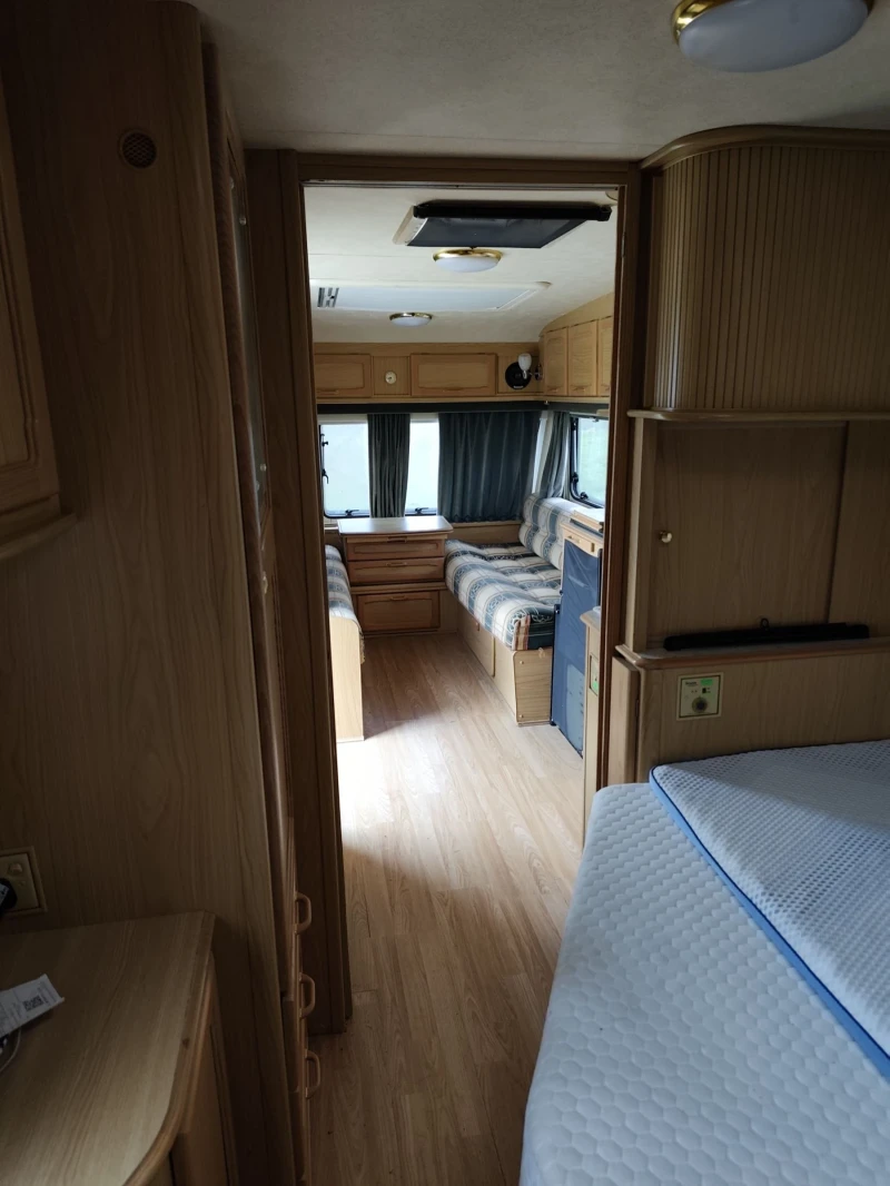 Каравана Други Lunar Lexon, снимка 5 - Каравани и кемпери - 52868493