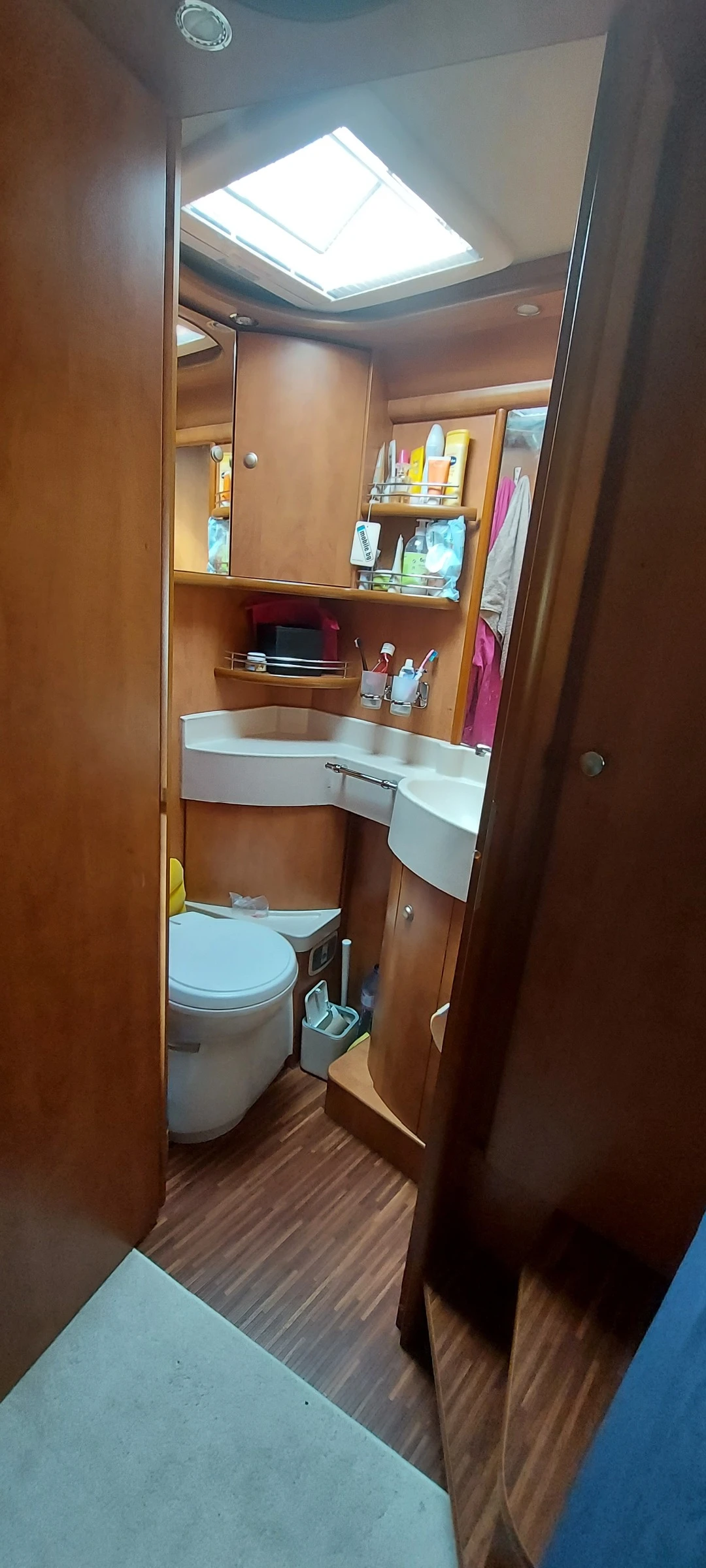 Кемпер Carthago Shik C-line - изображение 7