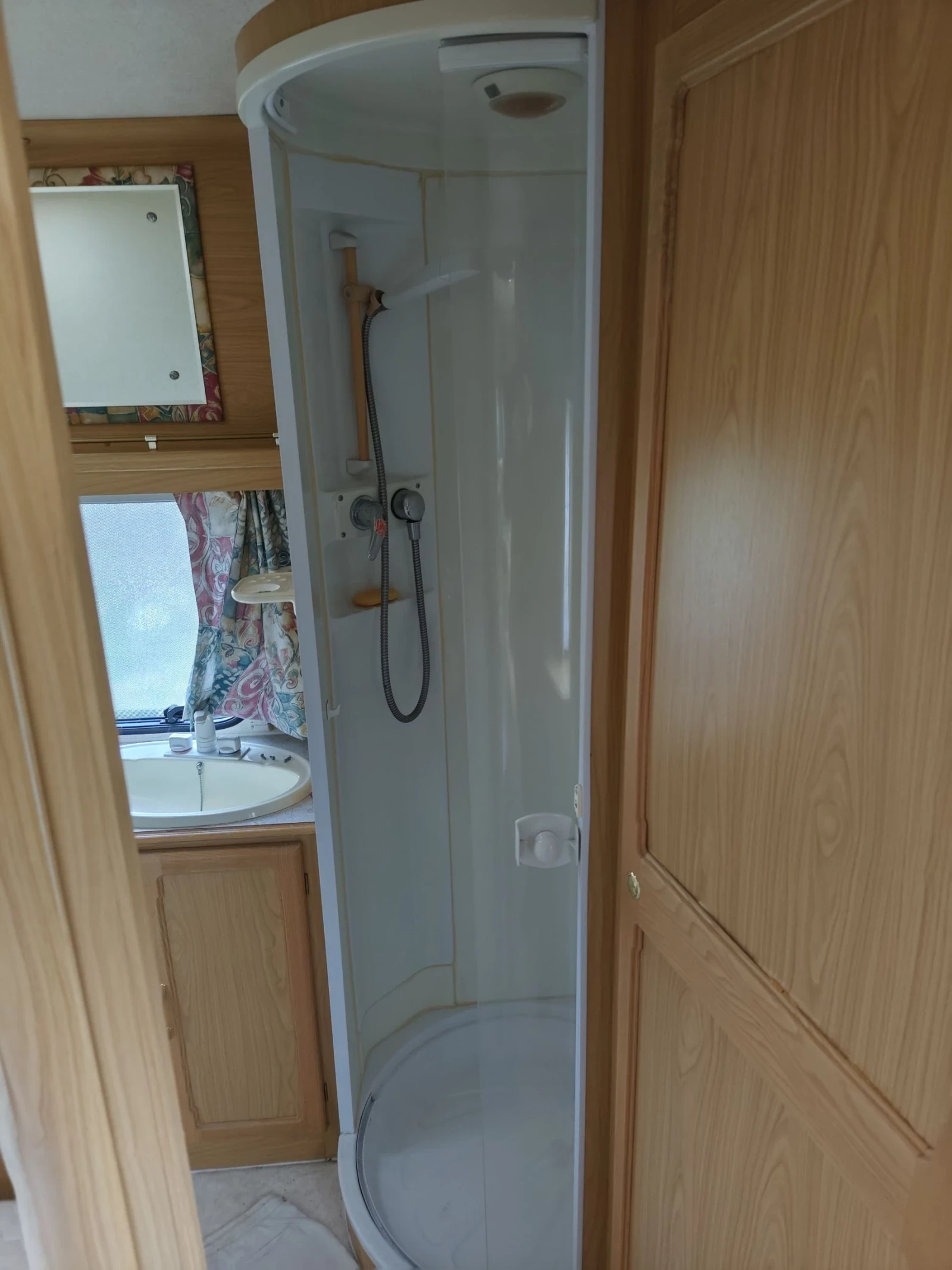 Каравана Други Lunar Lexon - изображение 7