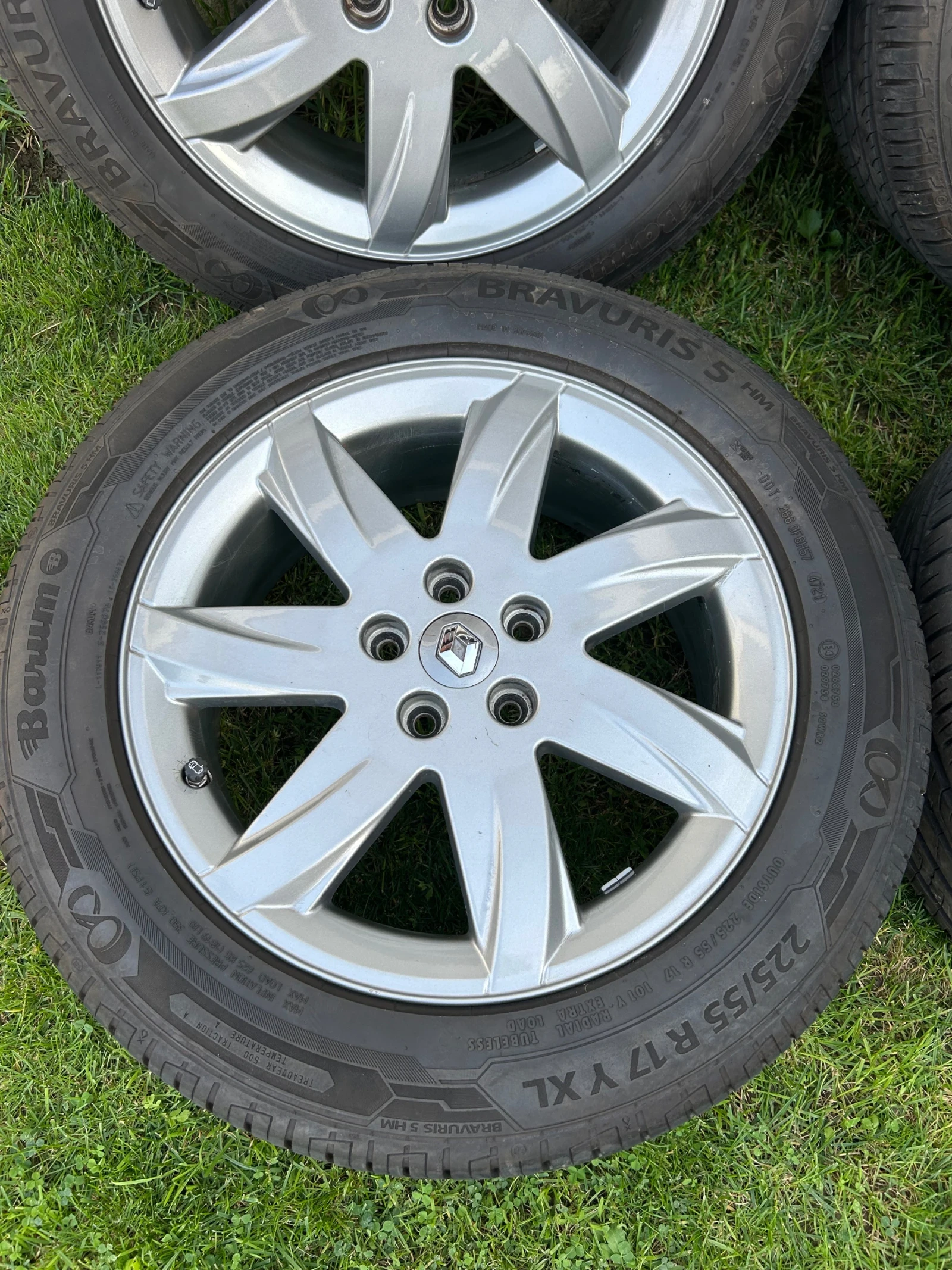    225/55R17  Renault | Mobile.bg   2