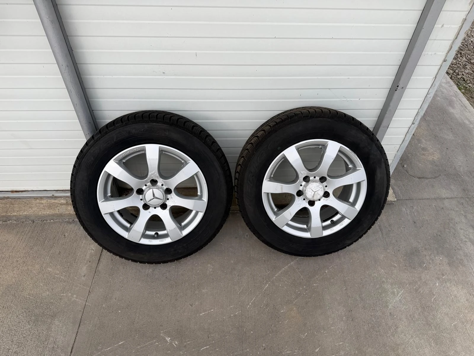 Гуми с джанти Debica 195/65R15, снимка 2 - Гуми и джанти - 56171944