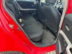 Toyota Yaris 1.3 Автомат, снимка 8