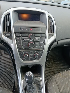 Opel Astra 1.4, снимка 10