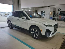BMW iX XDRIVE50| Soft Close| DISTRONIC| Panorama| Sportpa, снимка 2